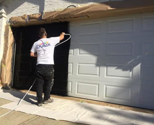 garage-doors-painting garage-doors-painting
